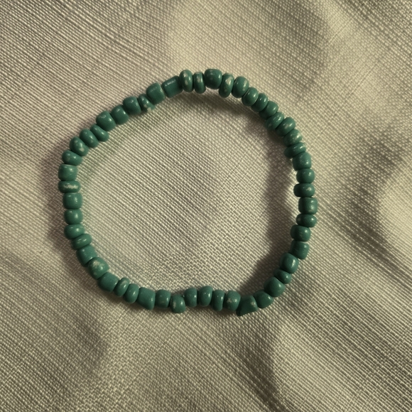 Bracelets - Picture 5 of 7